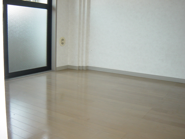 サンビレッヂⅠ202号室 洋室