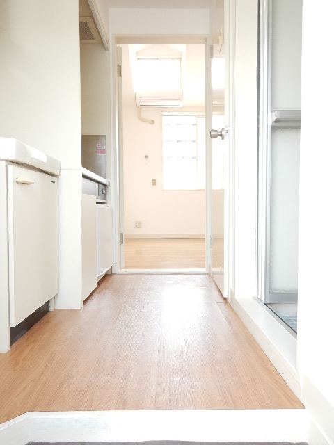 カルタス２１菊川 玄関