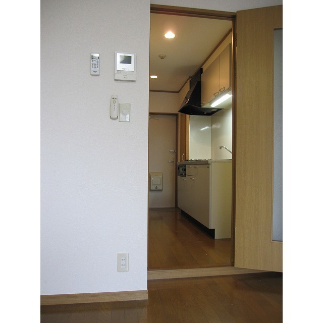 アンプルール フェール 加茂宮 内観