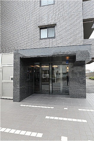 ルーブル横濱江ケ崎町2階 エントランス