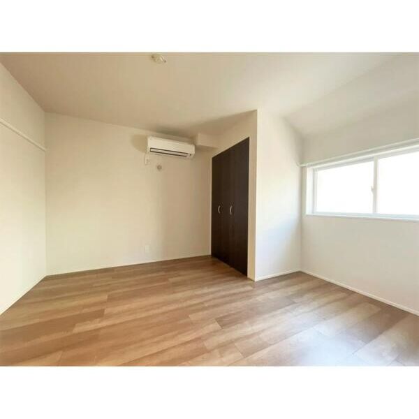 春待坂terrace202号室 リビング