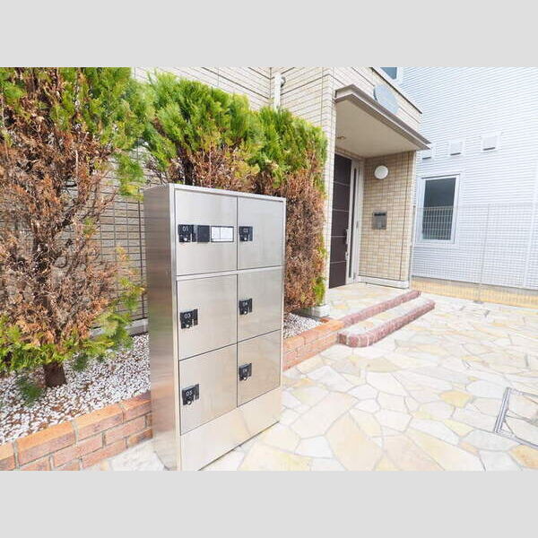 スタイラクスハウス305号室 宅配ボックス