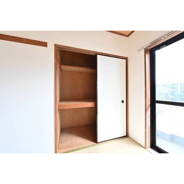 ジュネパレス平塚第03 収納