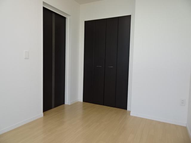 ブリーズパレス 洋室