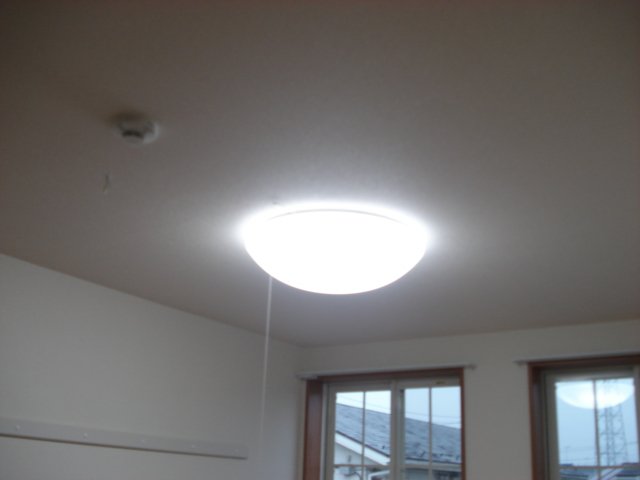 サンヴィラージュ205号室 照明