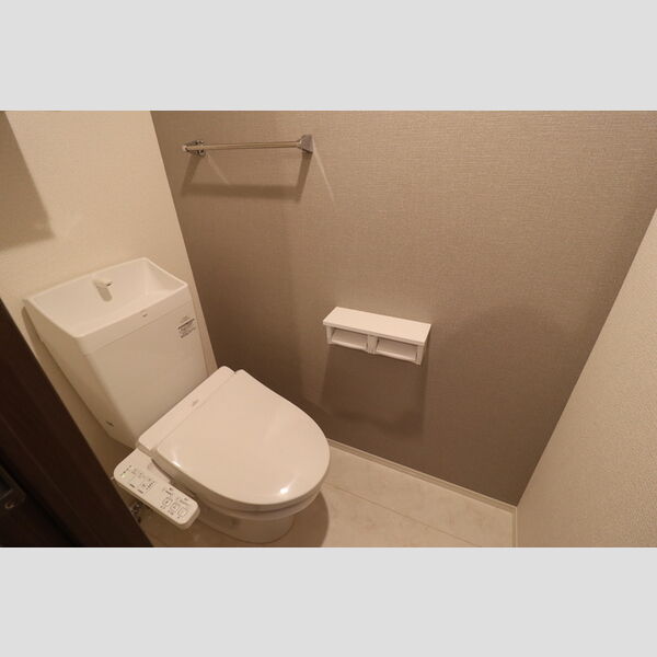 セレスティア白鳥107号室 トイレ