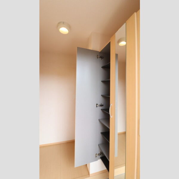 コレット シューズボックス