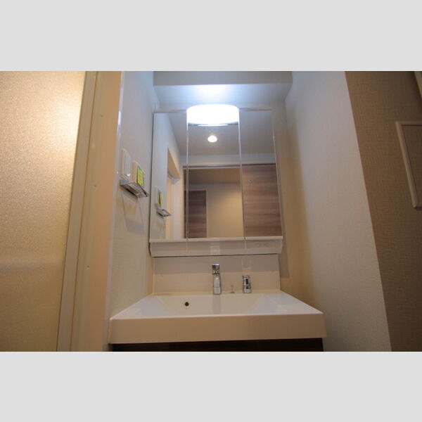 ホウエイコート秋葉原0906号室 洗面