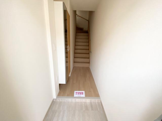 厚木市下川入新築アパート201号室 玄関（イメージ）