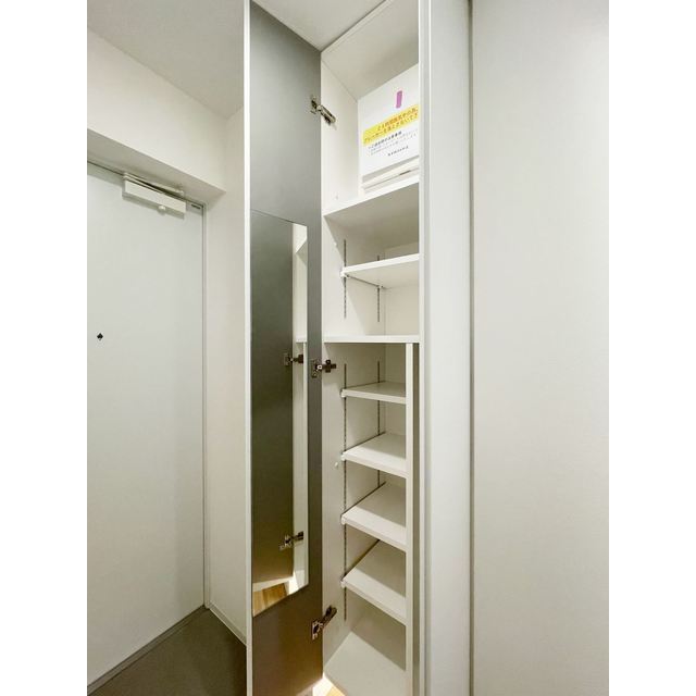 グランパセオ代々木上原0204号室 内観