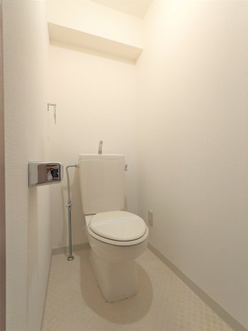 メゾンドプランタン601号室 トイレ