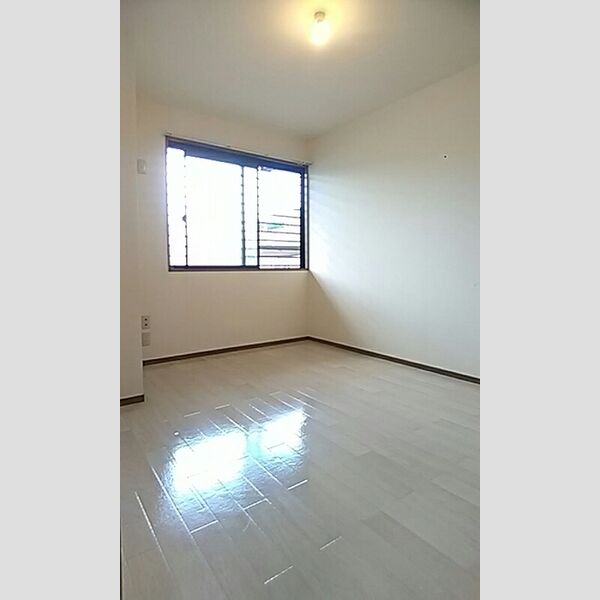 ファミールコート103号室 洋室6帖