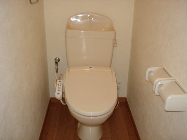 ソフィア107号室 シャワー付トイレ