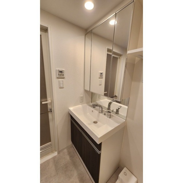 ティモーネ　上野の森ノルド 内観