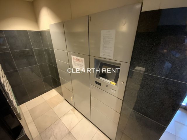 パレステュディオ銀座4階 いつでも荷物の受取可能な宅配ボックス