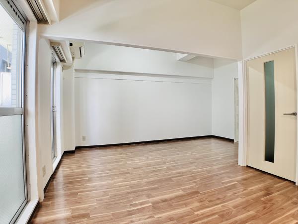 プラス・ワン横浜2階 リビング