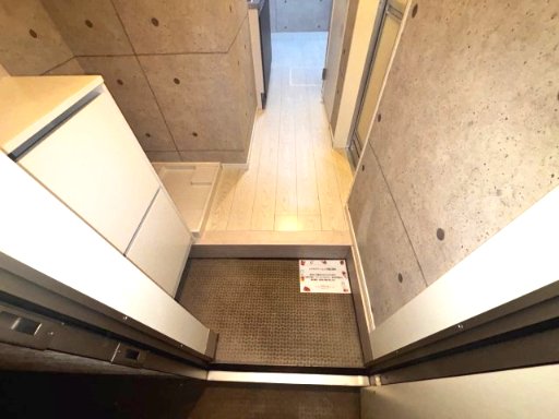 プライムテラス南林間Ⅲ102号室 玄関