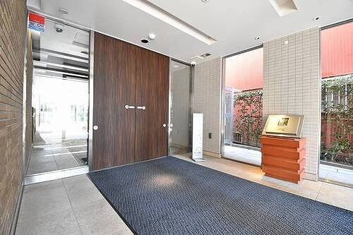 ライオンズ北小岩レジデンス1階 オートロック　※2019年3月の写真