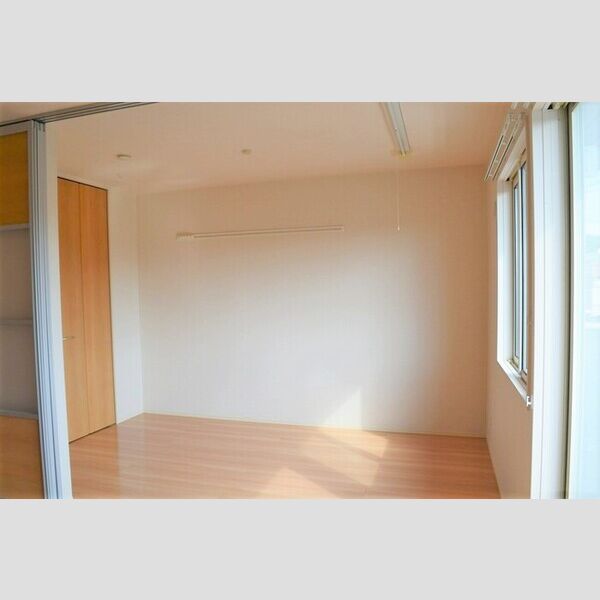 D-ROOM East リビングダイニング(別角度)