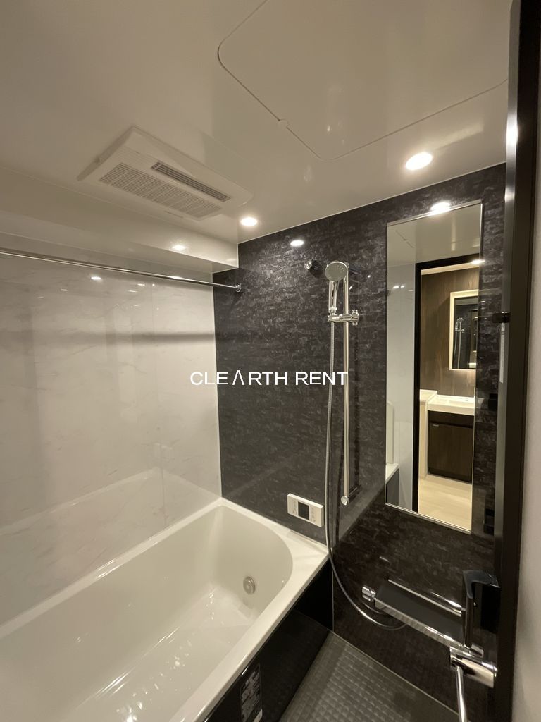 コンシェリア渋谷笹塚 ＜ＰＲＥＭＩＵＭ ＶＩＥＷ＞ 清潔感のあるバスルーム/浴室乾燥機付き