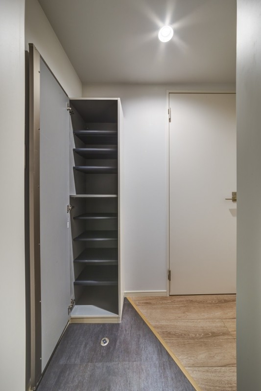 ｒｏｂｏｔ　ｈｏｍｅ　愛宕町Ｂ1階 玄関