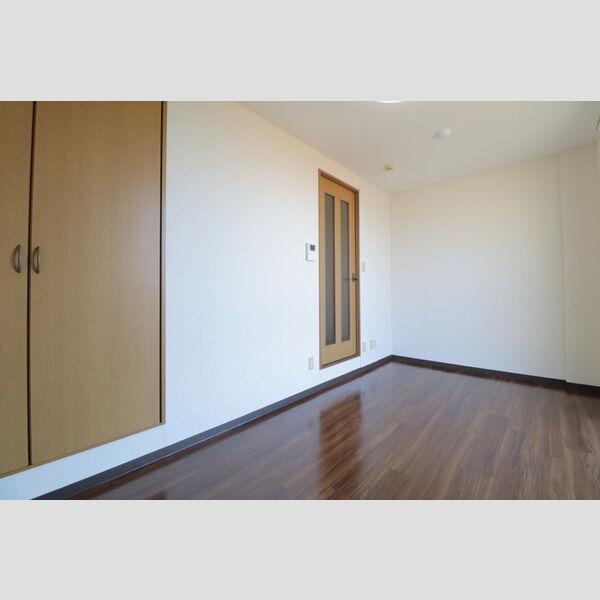 アムールプリエ 洋室