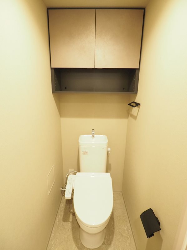 クロスレジデンス日本橋本町2階 トイレ