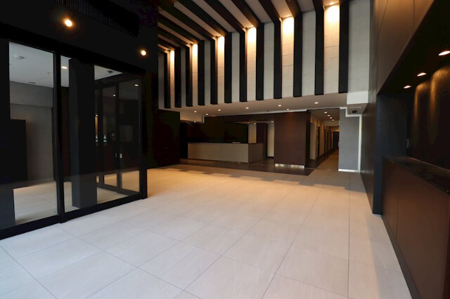 ジェノヴィア阪東橋Ⅱスカイガーデン1階 エントランス