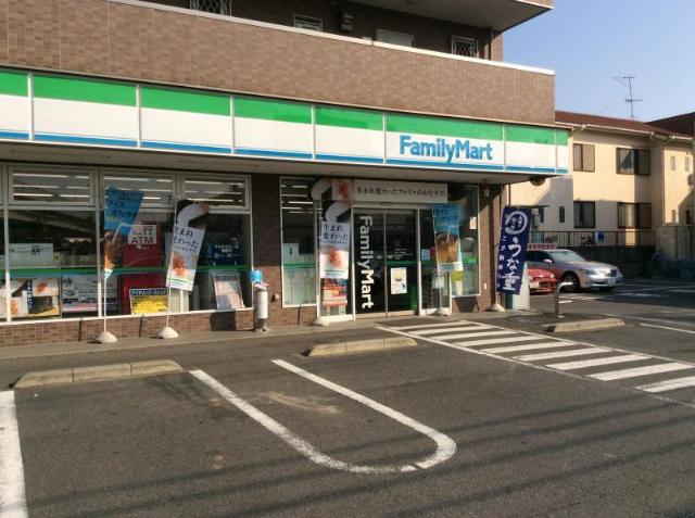 ソラーレ市川 ファミリーマート市川下貝塚店まで535ｍ