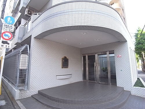 レクセル武蔵関2階 エントランス外観
