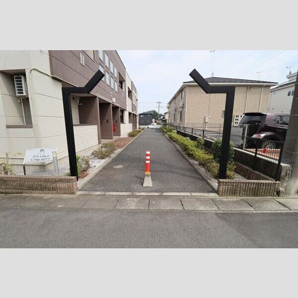 プリモ201号室 エントランス