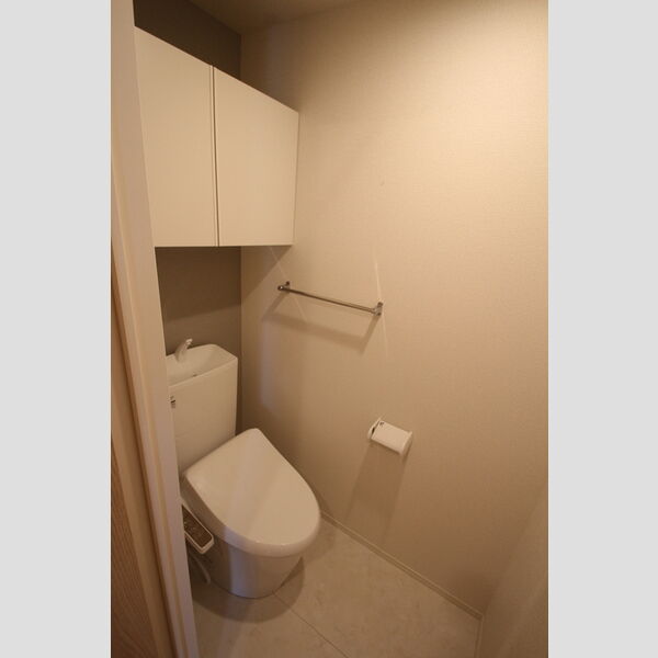 Riziere六町(リジエルロクチョウ)103号室 トイレ