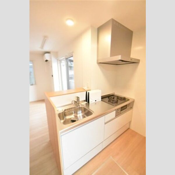 アジュール ■三口コンロ付キッチンです■