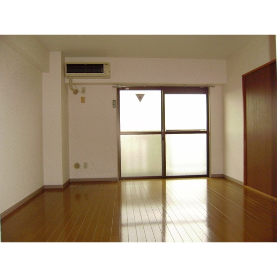 ＵＮＯ　ＰＡＬＡＣＥ 内観