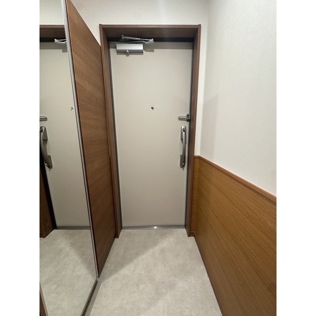 La　Libeｌｌule　二本榎205号室 玄関