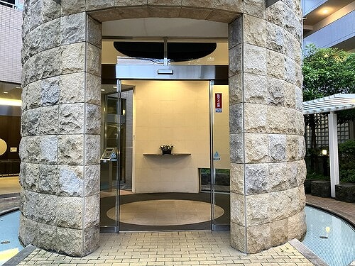 アデニウム小田急相模原 エントランス　※2026年07月の写真