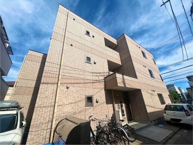 グリーン　テラス　タマ 外観写真（昼）