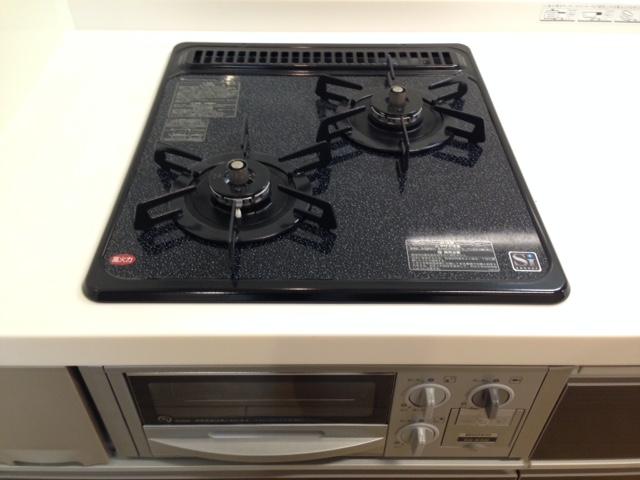 エムネージュ薬円台102号室 ガスコンロ