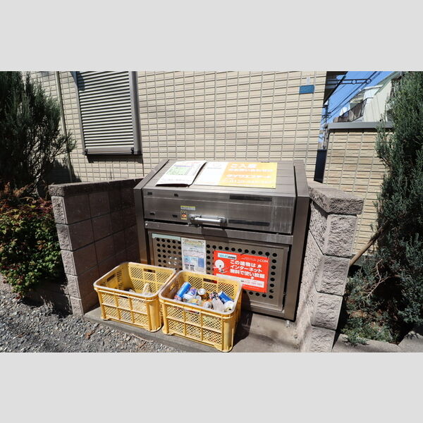 サンライズ花澤台L ゴミストッカー