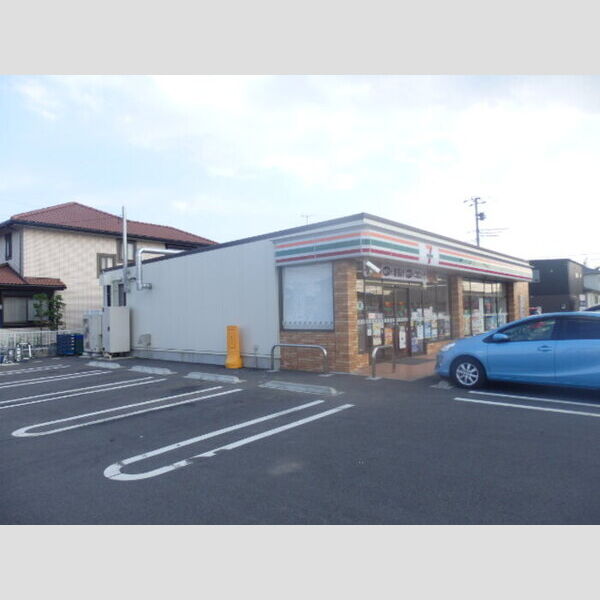 コモド コンビニエンスストア(243m徒歩3分)