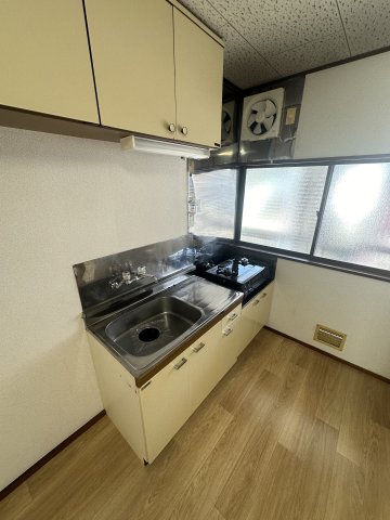 コーポ西湘202号室 キッチン