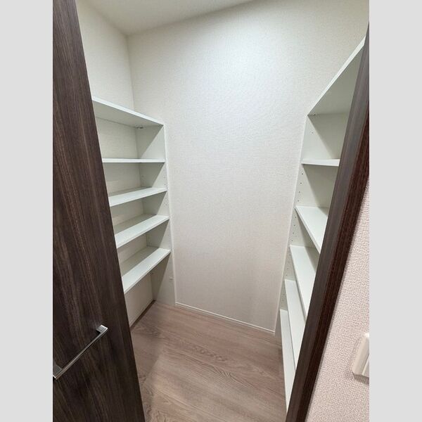 アンスリウム湘南台105号室 収納