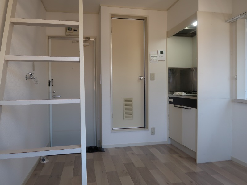 ハイムリバーA棟B棟2階 内観