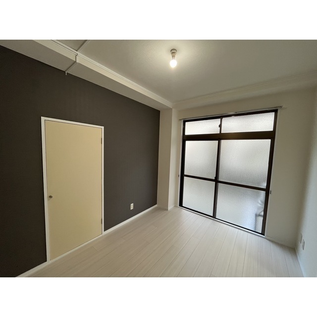 ファミール希望ヶ丘102号室 リビング