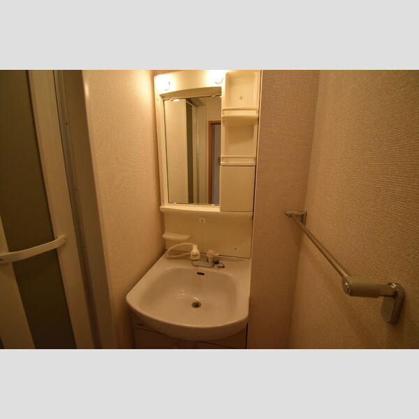 みなみ野サンシャイン 洗髪洗面化粧台