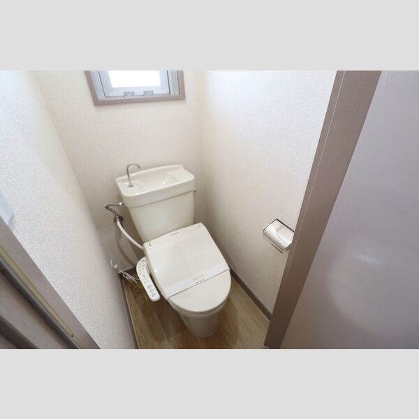 農住メゾン霞302号室 温水洗浄暖房便座