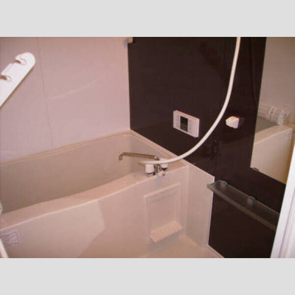 メゾンサカエ 浴室:追い焚き給湯・浴室換気乾燥機付き