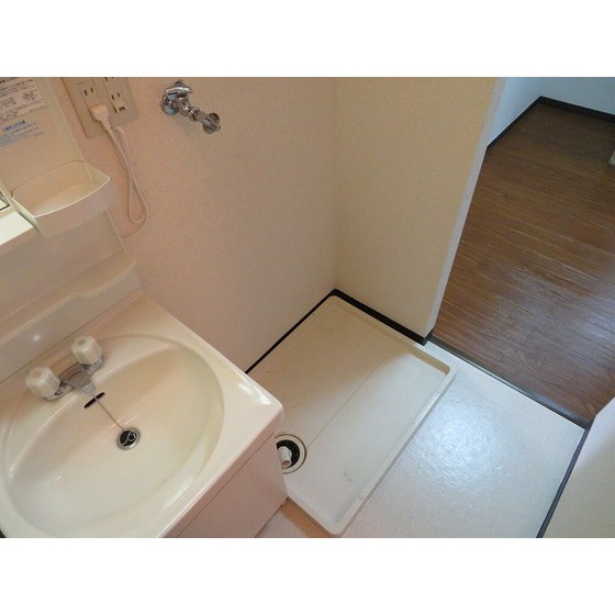 カーサ・ヴェルデ0202号室 室内洗濯機置き場