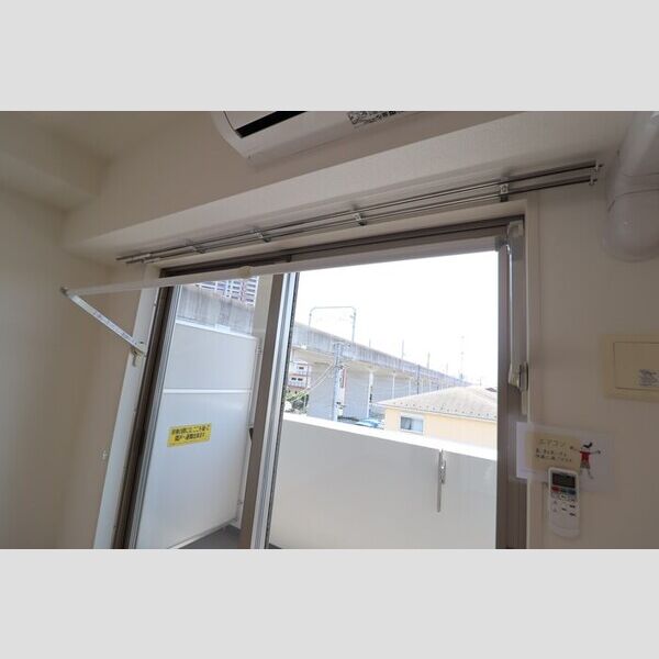 おおたかの森グラナリー305号室 室内物干し