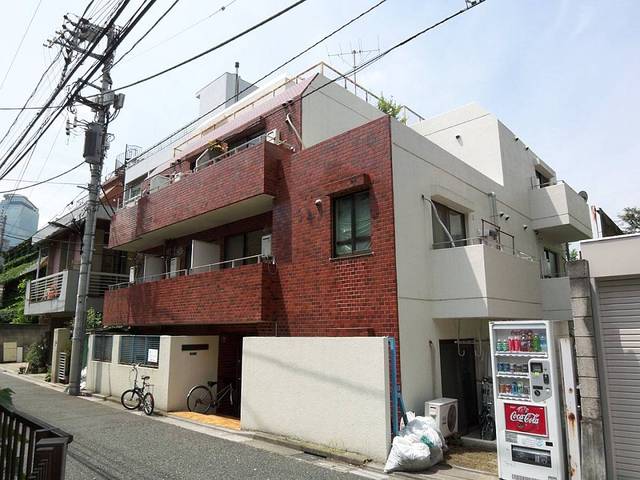 スカイコート新宿2階 外観